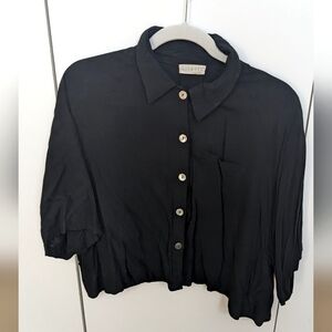 Solemio Black Button-Up Short Blouse
